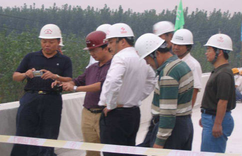 京滬高冬季噴涂聚脲防水施工技術(shù)(圖1) 京滬高冬季噴涂聚脲防水施工技術(shù)